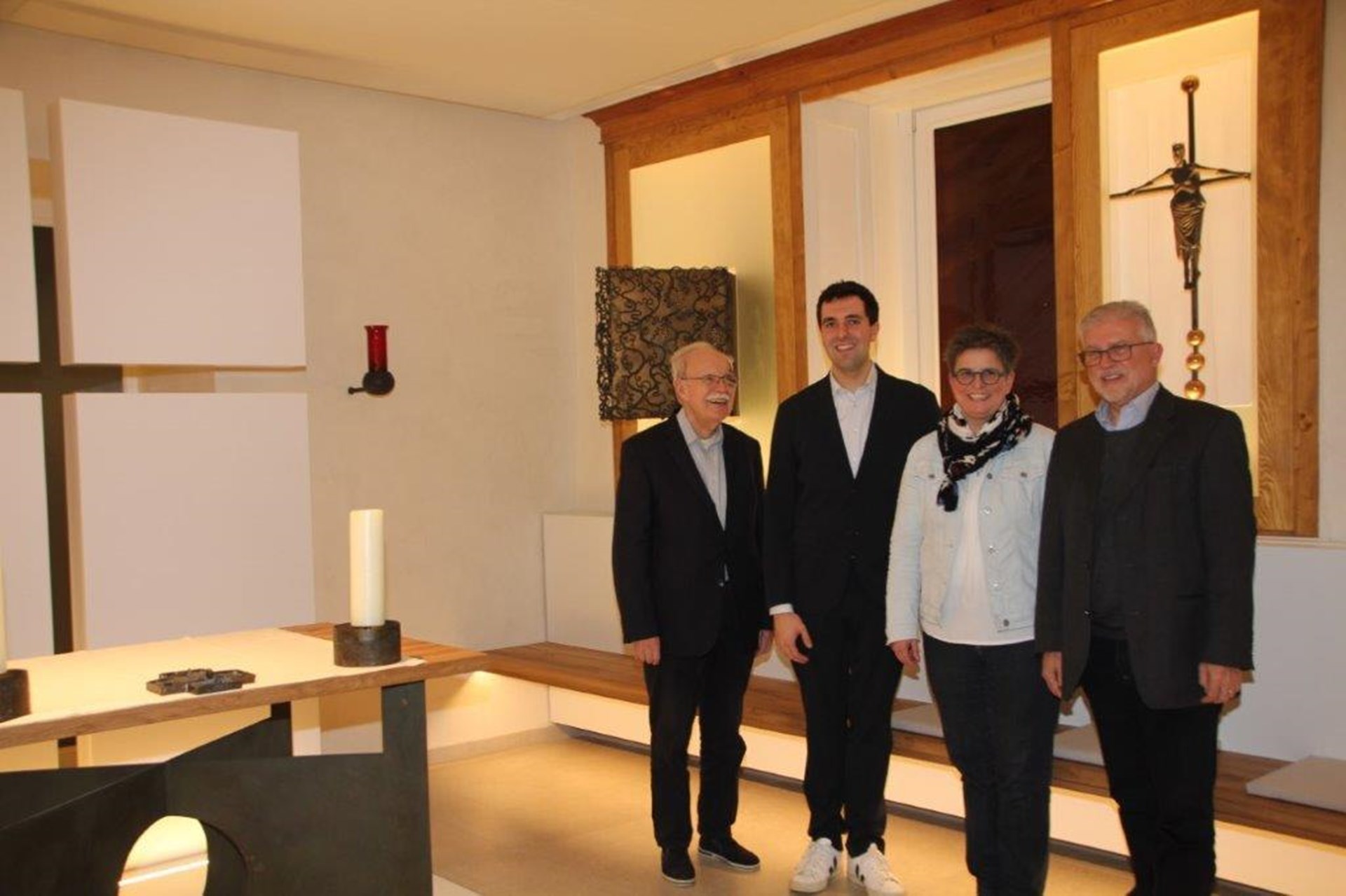 Aufischtsratsvorsitzender Müller-Fehrenbach, Historiker Götz und die Caritas-Vorstände Sackmann und Hoffmann (vlnr) bei der Buchpräsentation